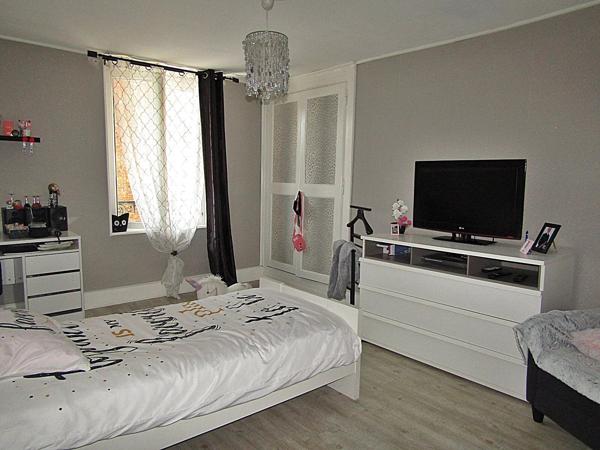 Vente                                                      Maison de village
                        
                     5 pièces                      115 m2                     à Schirmeck