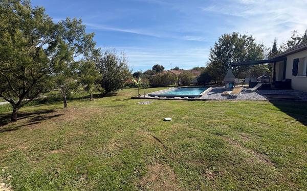 Maison à vendre    5 pièces • 106 m2 Lamothe