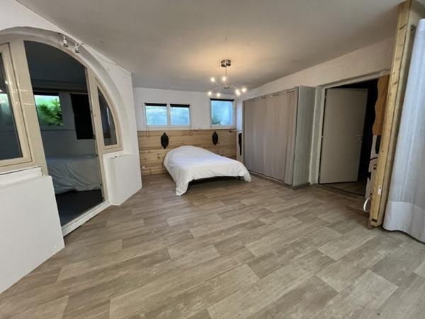 Immeuble à vendre 244 950 € Saint-Pol-de-Léon 240 m² DPE D