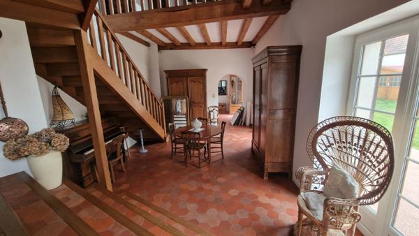 Maison Buchelay de 5 pièces avec dépendance aménagée sur 446m² de terrain