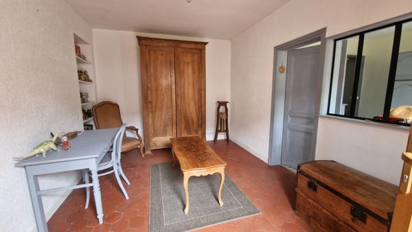 Maison Buchelay de 5 pièces avec dépendance aménagée sur 446m² de terrain