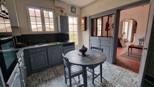 Maison Buchelay de 5 pièces avec dépendance aménagée sur 446m² de terrain