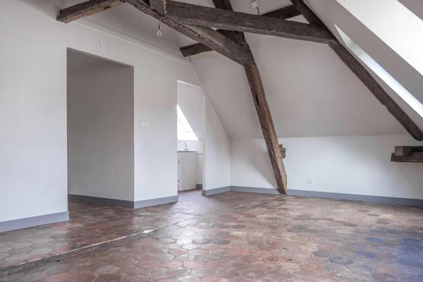 Immeuble à SENS, 89100 - 299m²