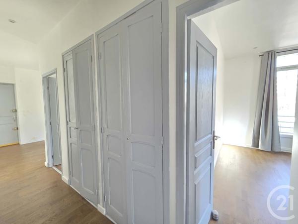 Appartement T3 à vendre  3 pièces - 57,33 m2 TOULON - 83