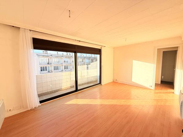 BOULOGNE SUR MER A VENDRE APPARTEMENT 2 CHAMBRES BALCON