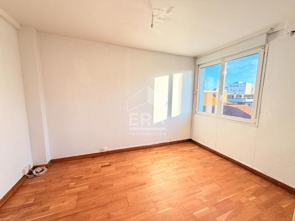 BOULOGNE SUR MER A VENDRE APPARTEMENT 2 CHAMBRES BALCON