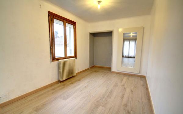 Maison à vendre    3 pièces •  Saran