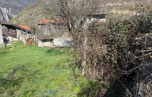 Terrain à Batir de 962 m²