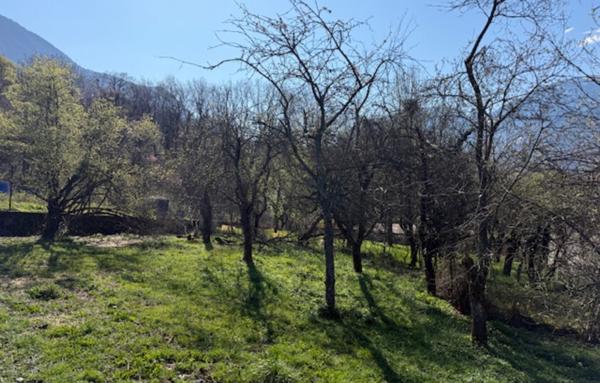 Terrain à Batir de 962 m²