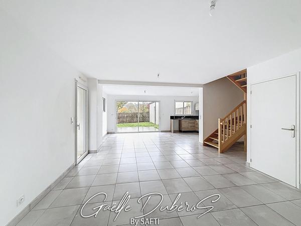 Belle maison contemporaine 4 chambres *** Pré visite 3D disponible sur demande***