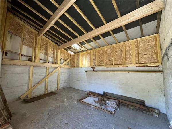 Immeuble à vendre |  Saint-Seurin-sur-l'Isle |  80 m²