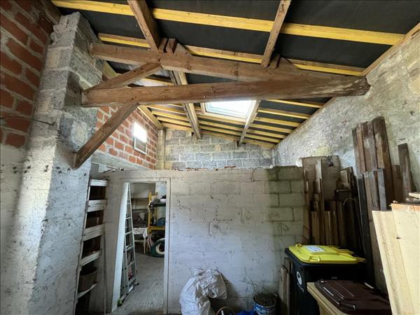 Immeuble à vendre |  Saint-Seurin-sur-l'Isle |  80 m²