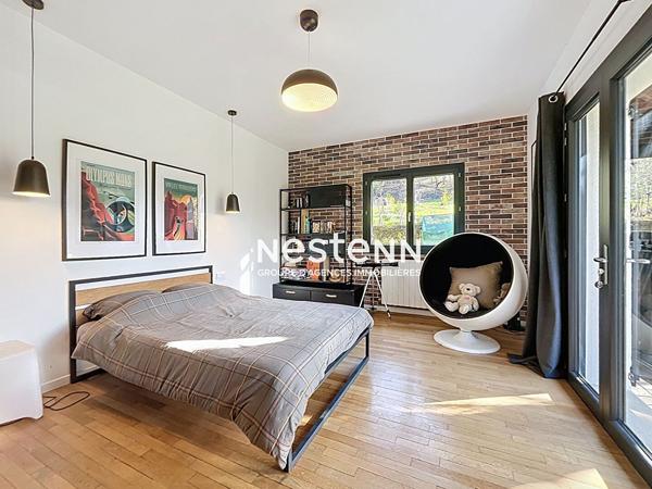 A VENDRE -  ESTANTENS -GRANDE MAISON DE 230 M² + 2 APPARTEMENTS INDÉPENDANTS  - 1 HECTARE