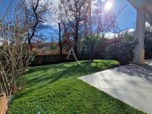 SUPERBE APPARTEMENT RECENT EN REZ-DE-JARDIN DE TYPE 4 SUR LA COMMUNE DE PIERREVERT