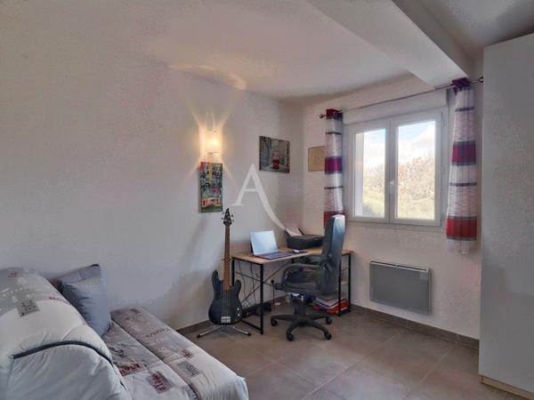 SUPERBE APPARTEMENT RECENT EN REZ-DE-JARDIN DE TYPE 4 SUR LA COMMUNE DE PIERREVERT