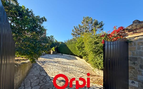 Maison à vendre    3 pièces •  Sanary-sur-Mer