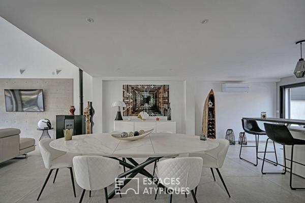 Maison contemporaine avec piscine à deux pas de la mer