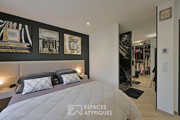 Maison contemporaine avec piscine à deux pas de la mer