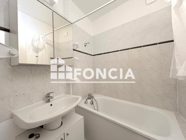 Location Appartement meublé 2 pièces 40.22 m² - 17 RUE FRANCOIS EVELLIN Nantes 44000