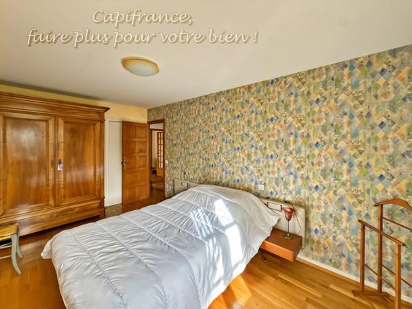 LA CLAYETTE 71 Maison 178 m², 6 pièces, 3 chambres, terrain 929 m²