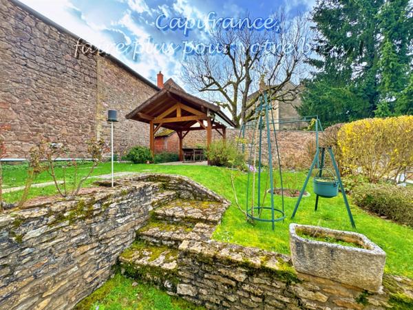 LA CLAYETTE 71 Maison 178 m², 6 pièces, 3 chambres, terrain 929 m²