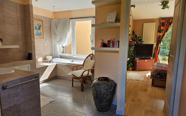 Maison à vendre    4 pièces • 198,96 m2 Courcouronnes