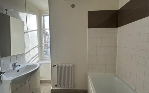 Appartement à louer    2 pièces • 46 m2 Saint-Brieuc