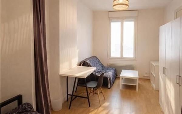 Appartement à louer    2 pièces •  Lyon 3