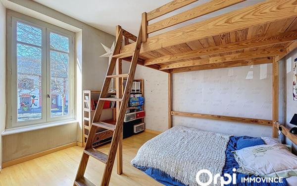 Maison à vendre    5 pièces • 150 m2 Massiac