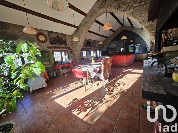 Maison de campagne 17 pièces de 311 m² à Saint-Pons-de-Thomières (34220)