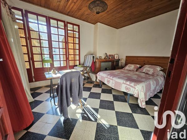 Maison de campagne 17 pièces de 311 m² à Saint-Pons-de-Thomières (34220)