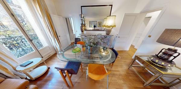 Appartement meublé 2 pièces 70.59 m2 métro Place de Clichy