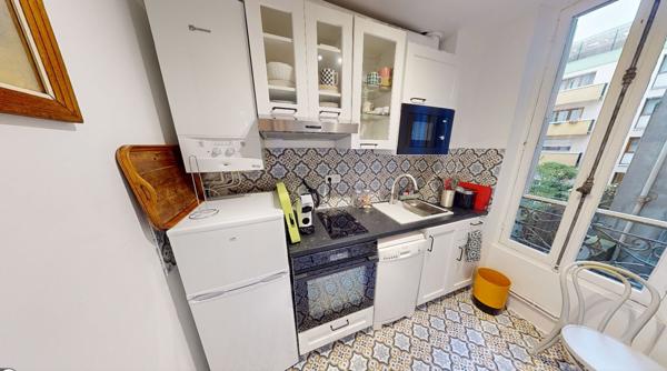 Appartement meublé 2 pièces 70.59 m2 métro Place de Clichy