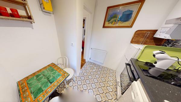 Appartement meublé 2 pièces 70.59 m2 métro Place de Clichy