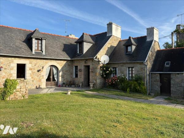 Charmante maison en pierres - PLEUBIAN