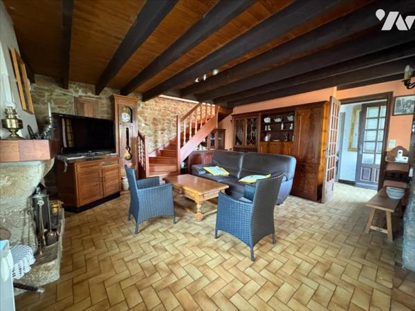 Charmante maison en pierres - PLEUBIAN