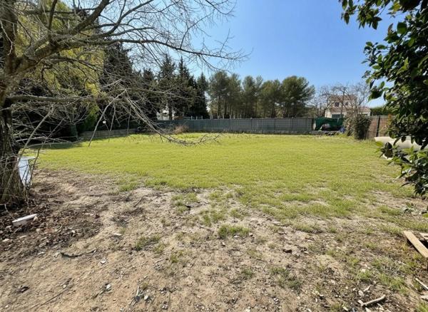 A SAISIR MAGNIFIQUE TERRAIN DE 537 m²