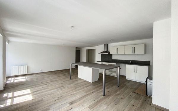 Appartement à louer    4 pièces • 98,73 m2 Saint-Flour