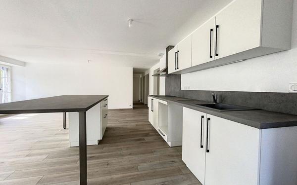 Appartement à louer    4 pièces • 98,73 m2 Saint-Flour