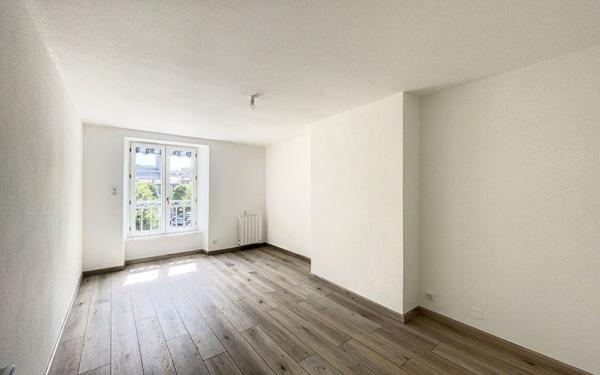 Appartement à louer    4 pièces • 98,73 m2 Saint-Flour