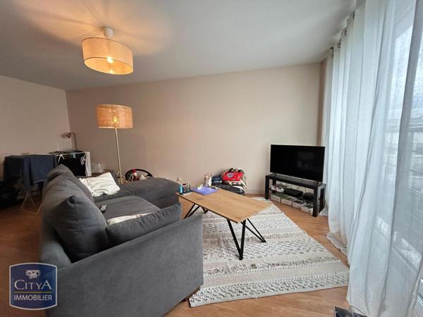 Appartement à louer 2 pièces 42.66m² Tours (37000)