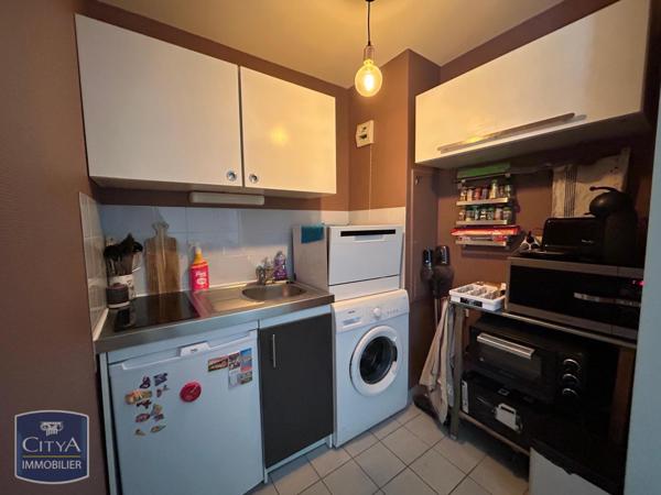 Appartement à louer 2 pièces 42.66m² Tours (37000)