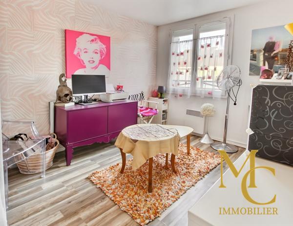 Montigny-le-Bretonneux (78180) MAISON / SOURDERIE / PROXIMITE CENTRE VILLE / MONTIGNY LE BRETONNEUX