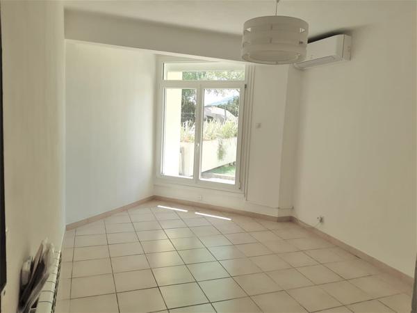 Appartement + jardin + garage