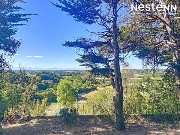 A vendre magnifique terrain constructible a Auch avec vue Pyrenees