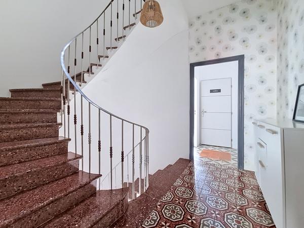 Maison
         4 pièces
        - 112 m² Exclusivité 210 000 € *