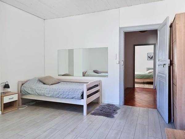 Maison
         4 pièces
        - 112 m² Exclusivité 210 000 € *