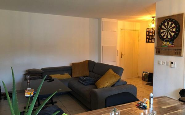 Appartement à vendre    3 pièces • 65 m2 Bourg-en-Bresse