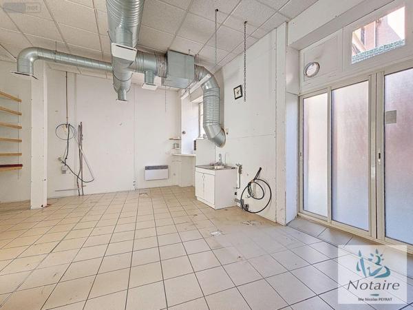 Murs commerciaux à vendre à Tournus en Saône-et-Loire (71700), ref : 71022/290