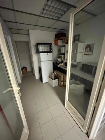 Location Local industriel 3 pièces à Perpignan